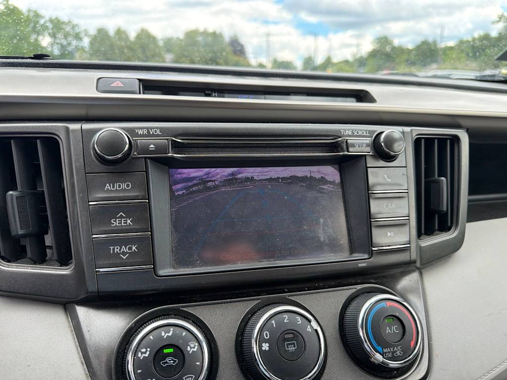 Thumbnail: 2013 Toyota RAV4 - 8