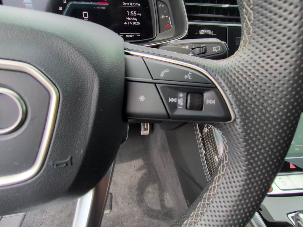 Thumbnail: 2023 Audi SQ8 - 30