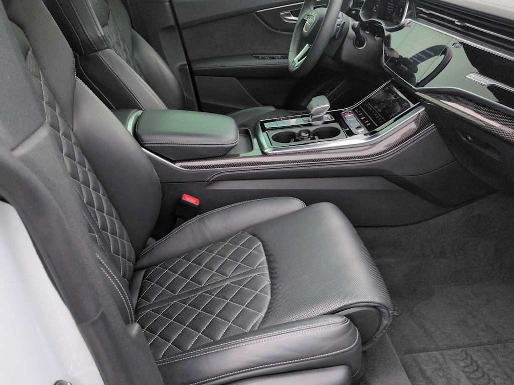Thumbnail: 2023 Audi SQ8 - 12