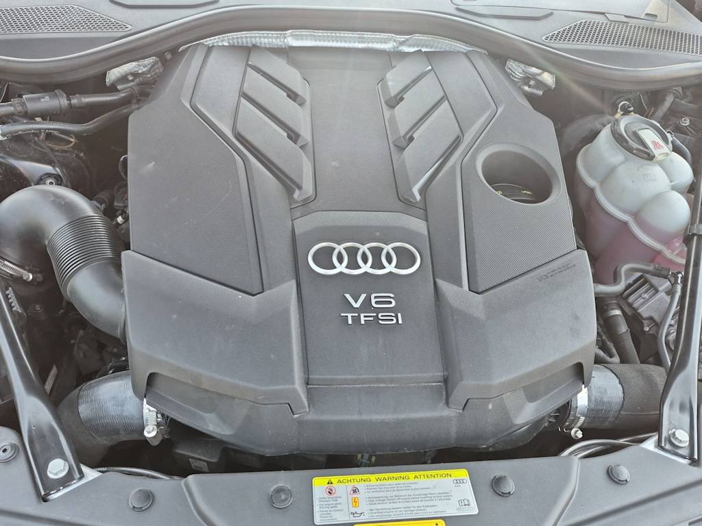 Thumbnail: 2019 Audi A8 - 9