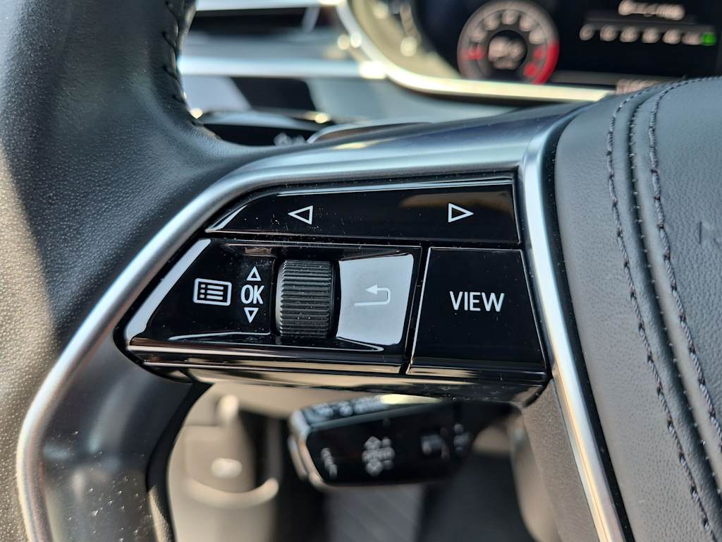 Thumbnail: 2019 Audi A8 - 30