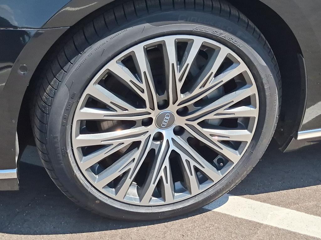 Thumbnail: 2019 Audi A8 - 8