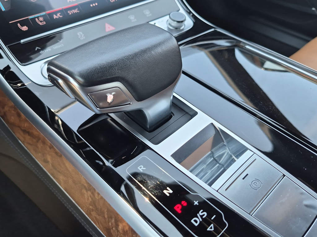 Thumbnail: 2019 Audi A8 - 17