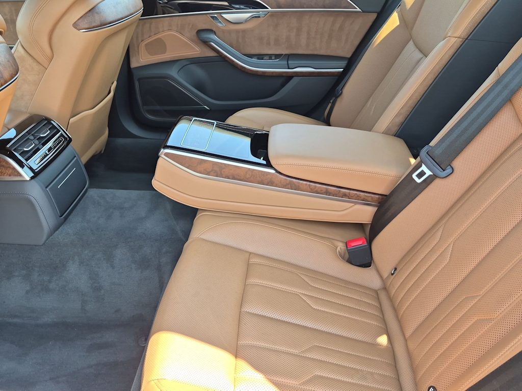 Thumbnail: 2019 Audi A8 - 13