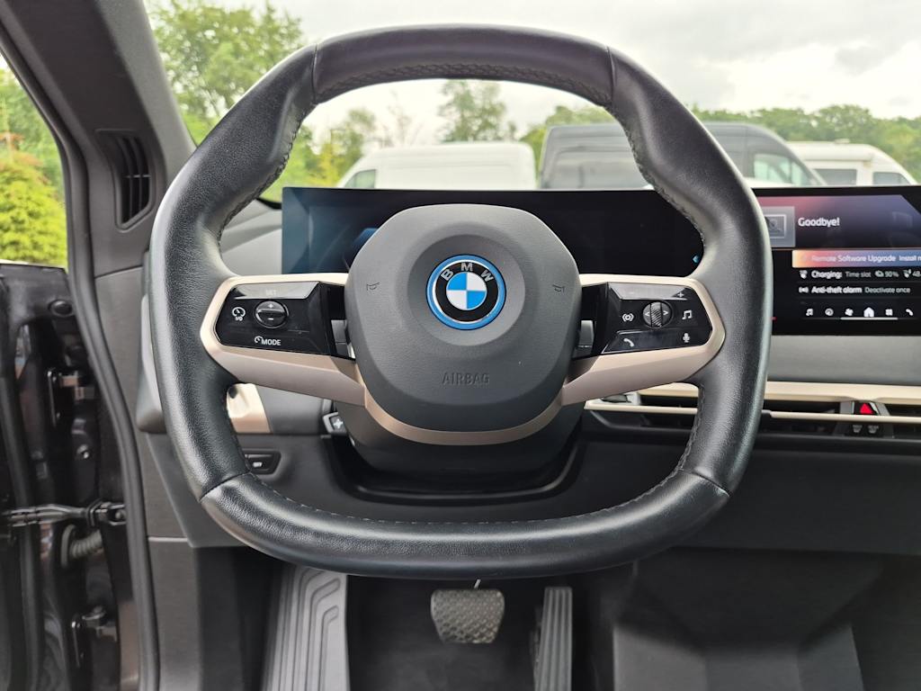 Thumbnail: 2024 BMW iX - 13