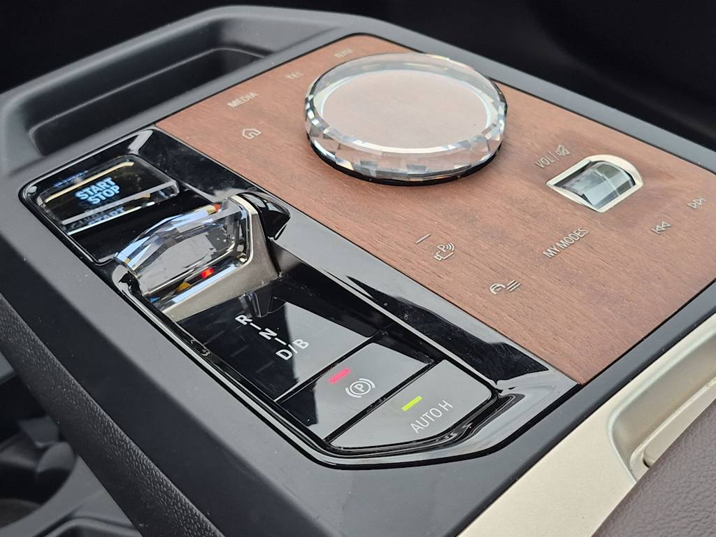 Thumbnail: 2024 BMW iX - 35