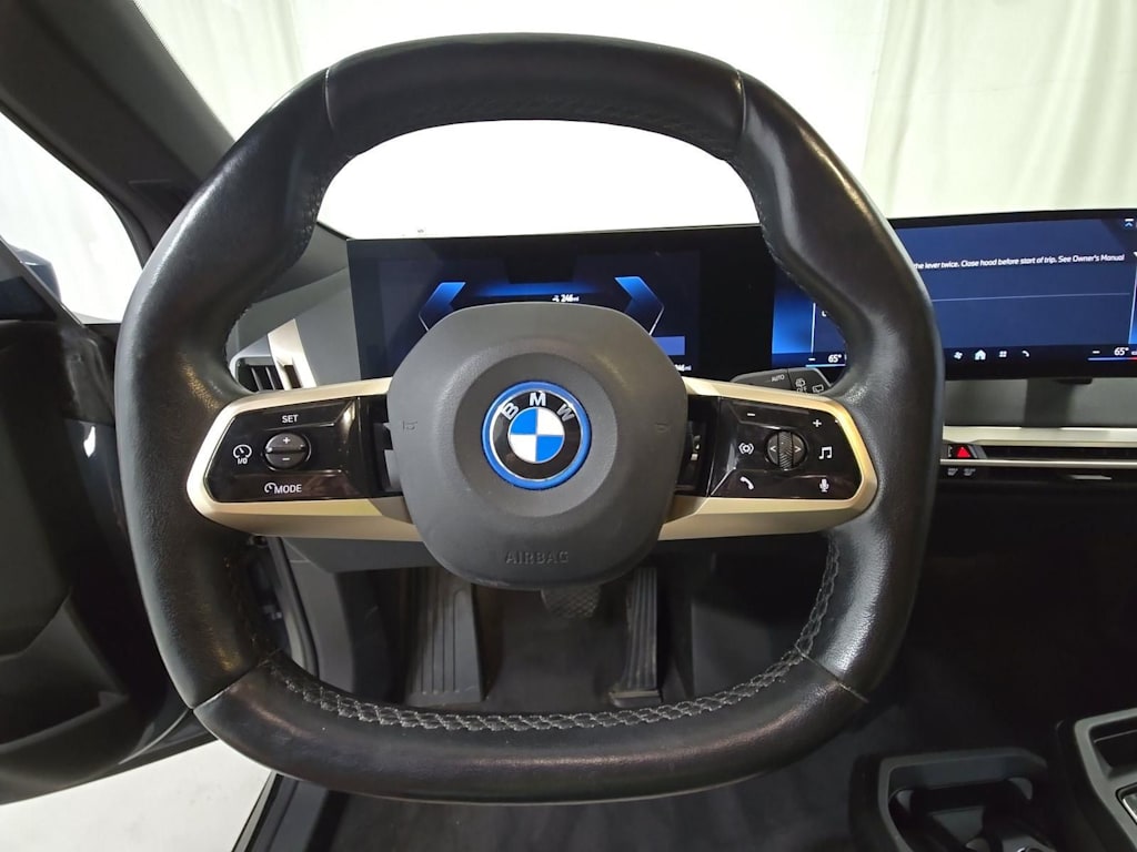 Thumbnail: 2024 BMW iX - 2