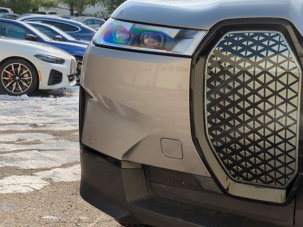 Thumbnail: 2025 BMW iX - 17