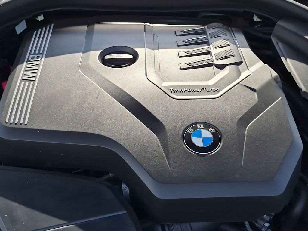 Thumbnail: 2023 BMW 5 Series - 25