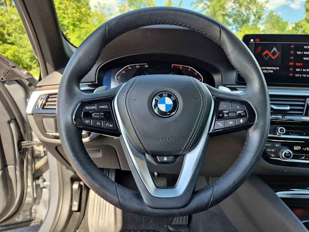 Thumbnail: 2023 BMW 5 Series - 13
