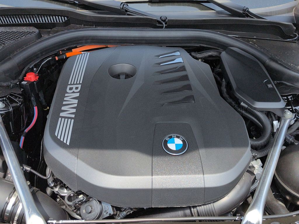 Thumbnail: 2027 BMW 5 Series - 9