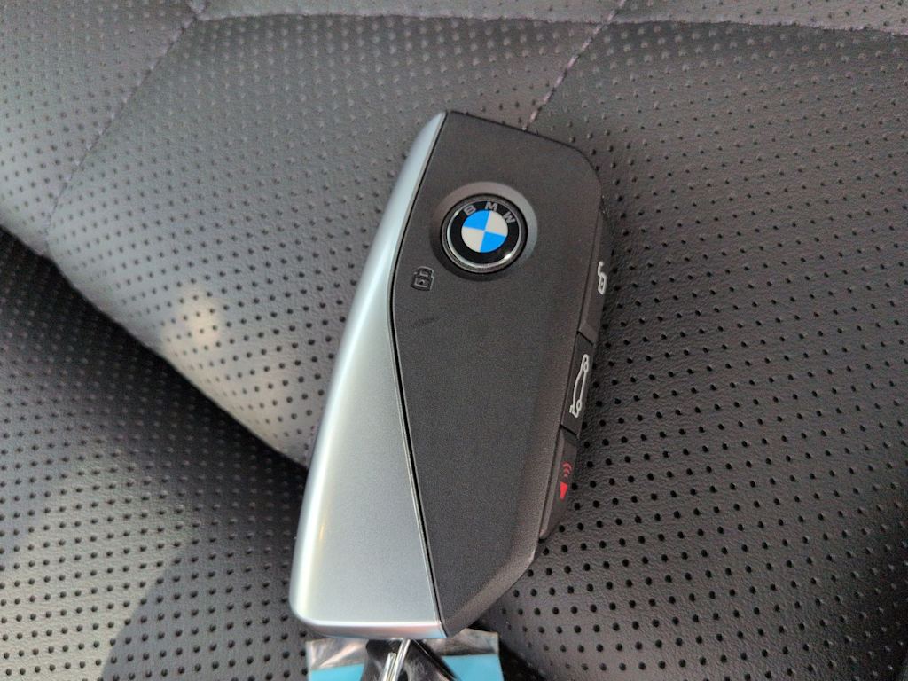 Thumbnail: 2027 BMW 5 Series - 19