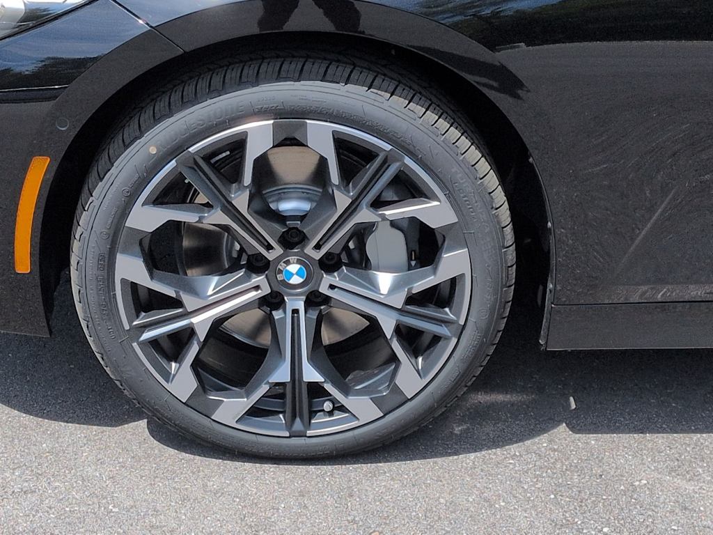 Thumbnail: 2026 BMW 3 Series - 7