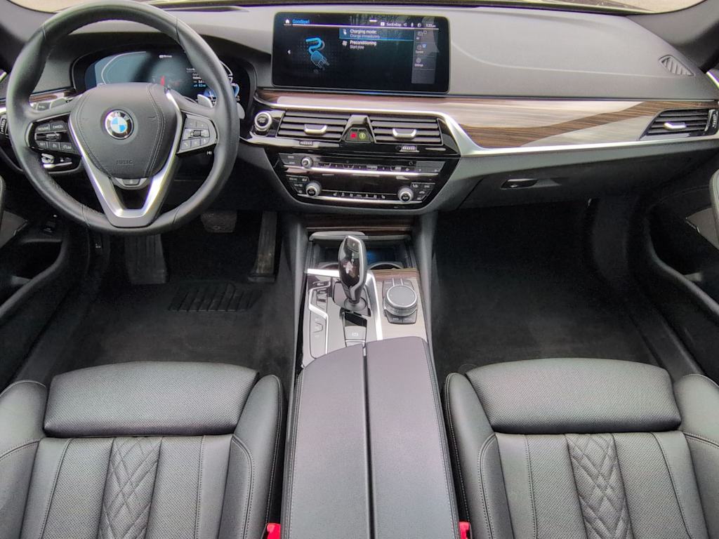 Thumbnail: 2021 BMW 5 Series - 9