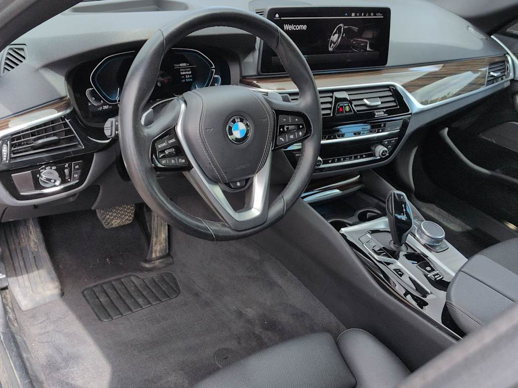 Thumbnail: 2021 BMW 5 Series - 2