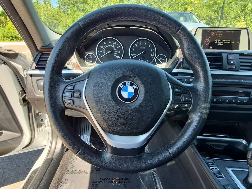 Thumbnail: 2015 BMW 3 Series - 14