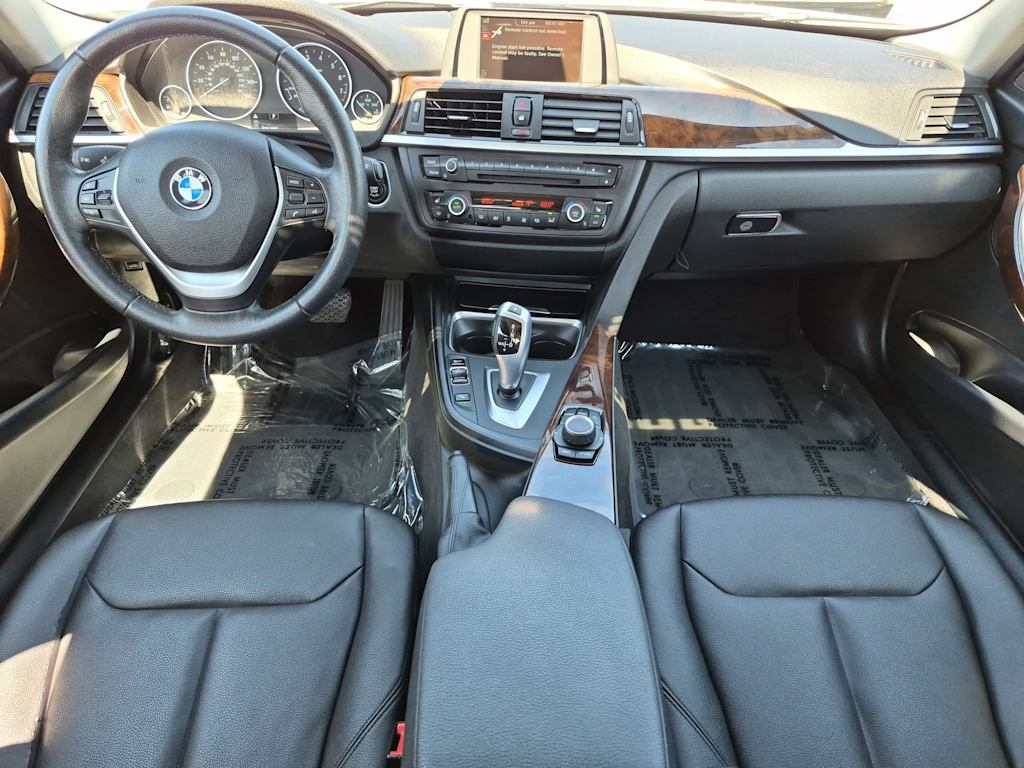 Thumbnail: 2015 BMW 3 Series - 10