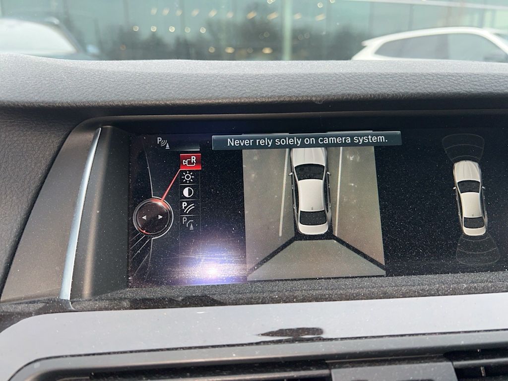 Thumbnail: 2016 BMW 5 Series - 22