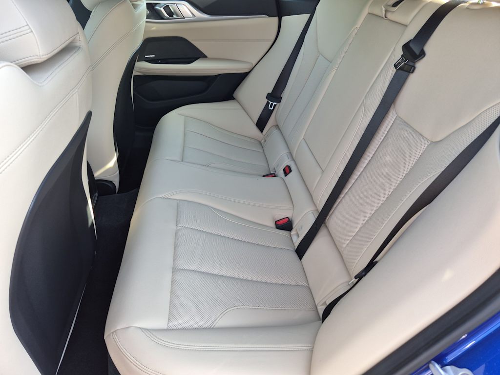 Thumbnail: 2026 BMW 4 Series - 26