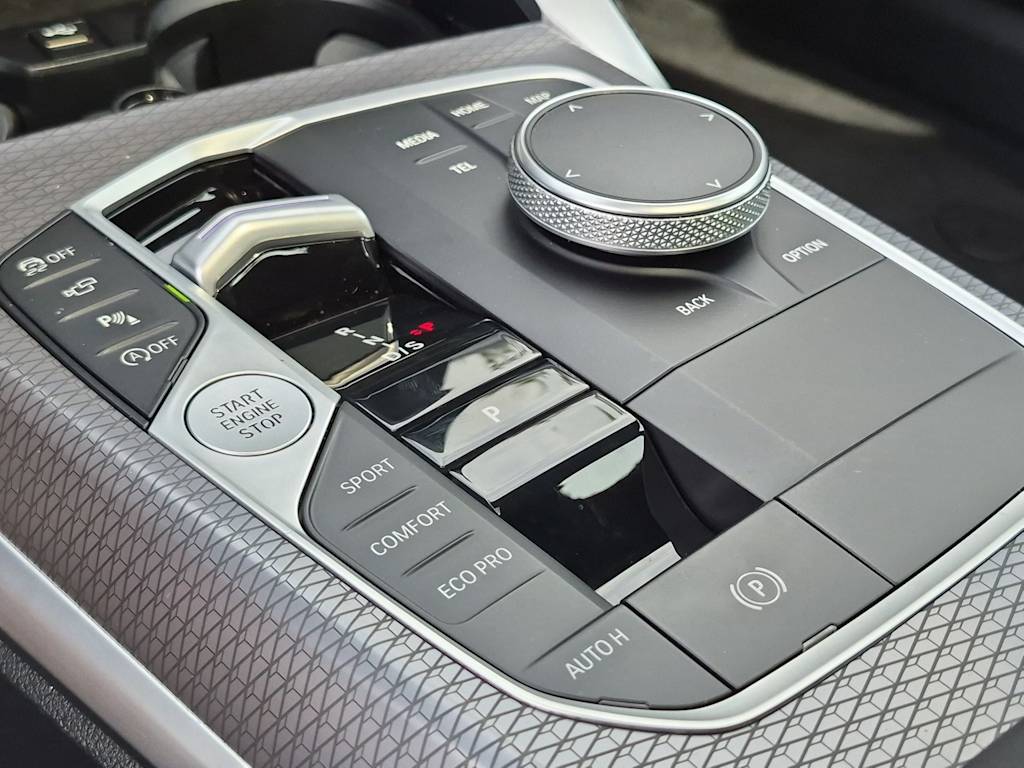 Thumbnail: 2026 BMW 4 Series - 15