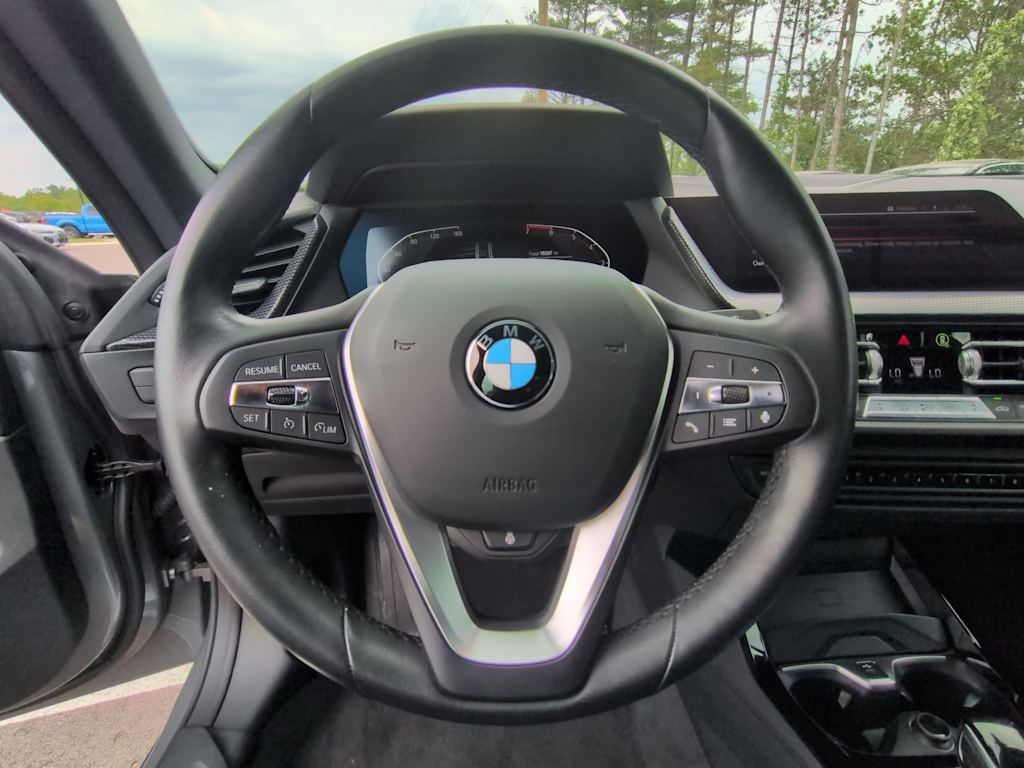 Thumbnail: 2023 BMW 2 Series - 14