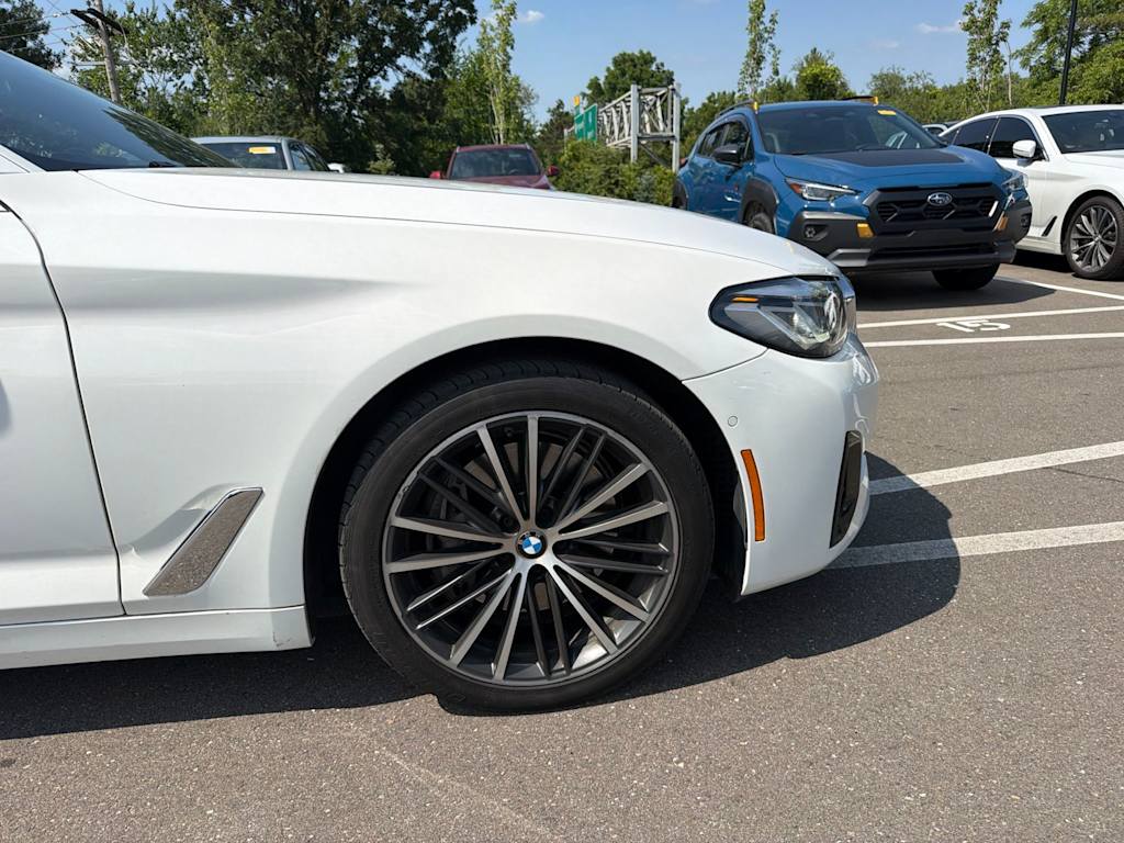 Thumbnail: 2021 BMW 5 Series - 22