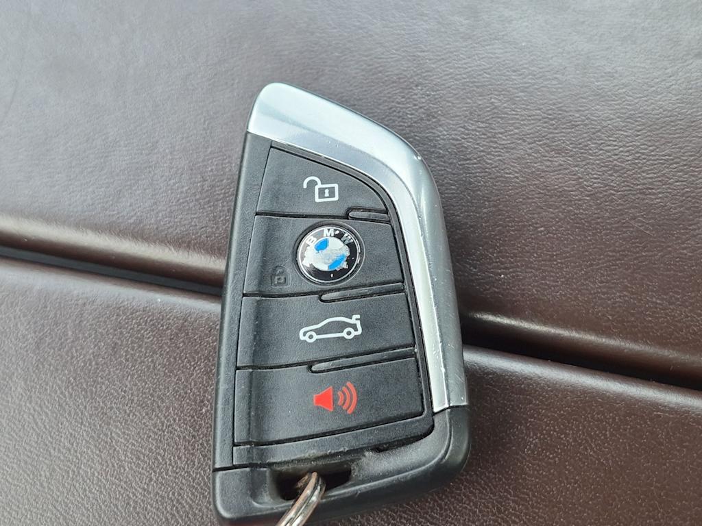 Thumbnail: 2021 BMW 5 Series - 19