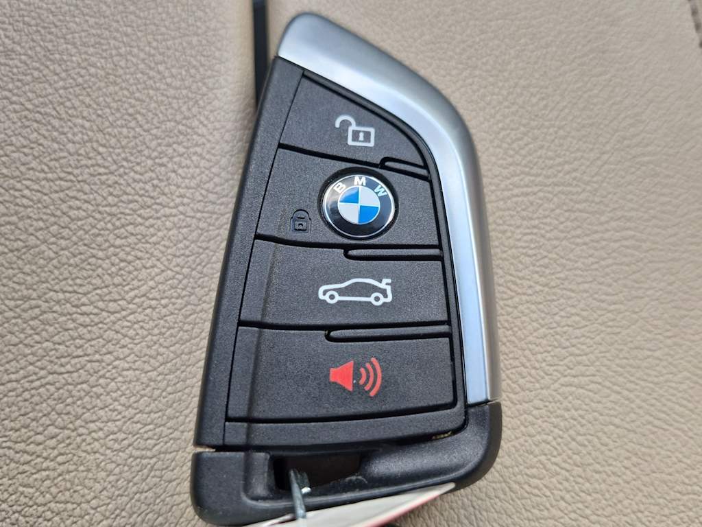 Thumbnail: 2023 BMW 5 Series - 19