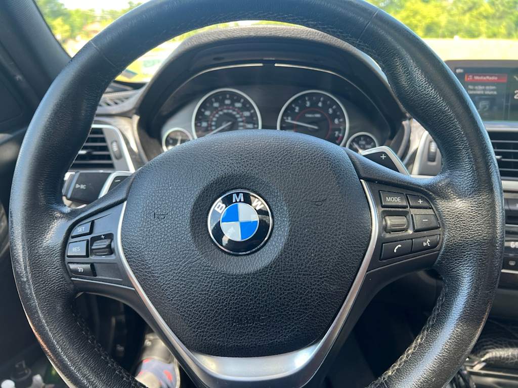 Thumbnail: 2018 BMW 3 Series - 7