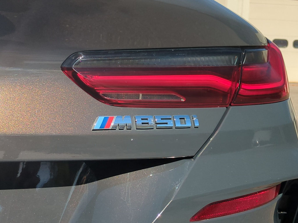 Thumbnail: 2023 BMW 8 Series - 23