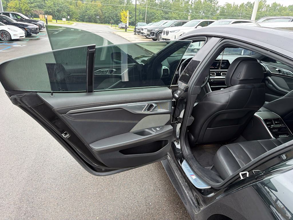 Thumbnail: 2021 BMW 8 Series - 24