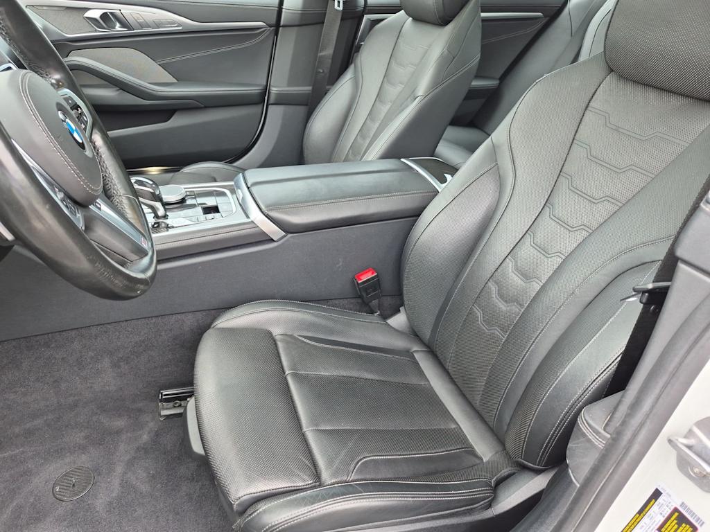 Thumbnail: 2020 BMW 8 Series - 10