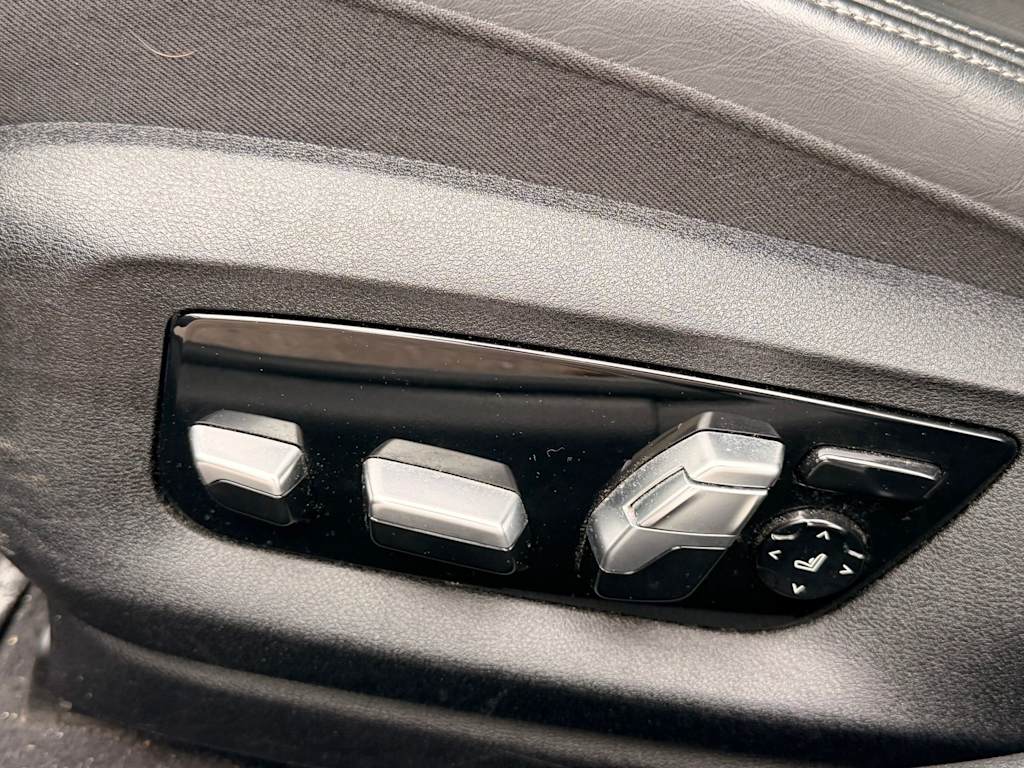 Thumbnail: 2020 BMW 5 Series - 19
