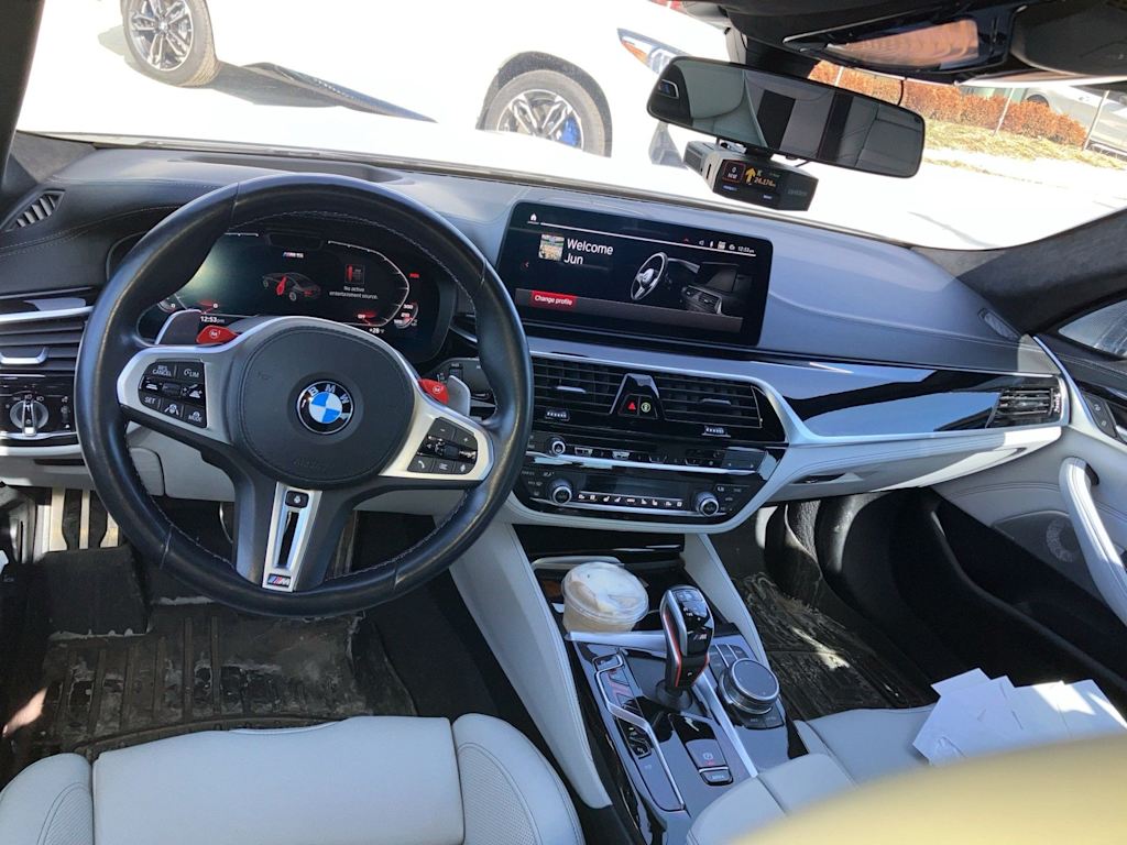 Thumbnail: 2021 BMW M5 - 2