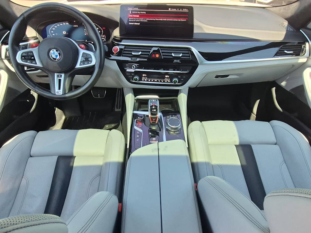 Thumbnail: 2021 BMW M5 - 10
