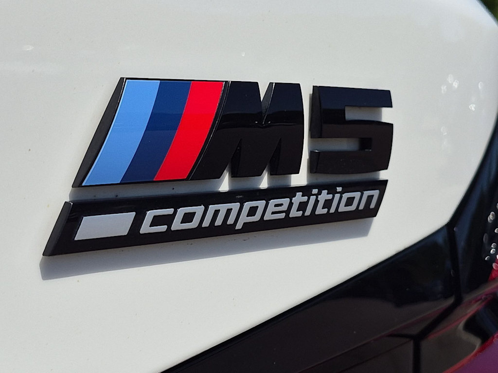 Thumbnail: 2021 BMW M5 - 24