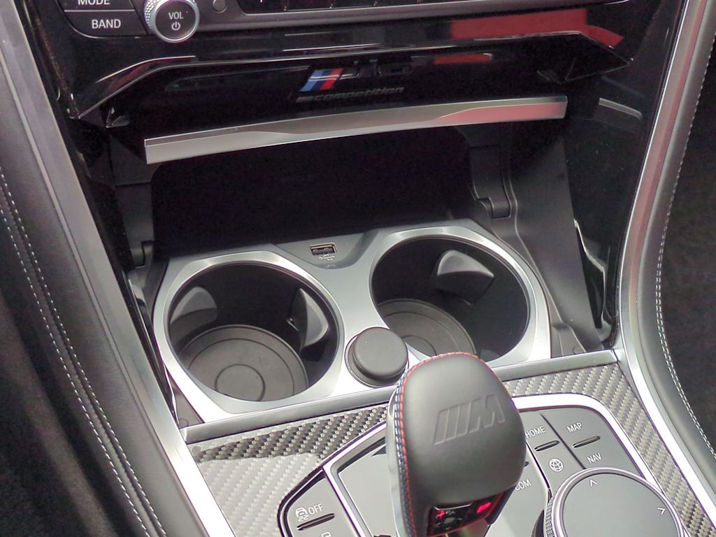 Thumbnail: 2025 BMW M8 - 31