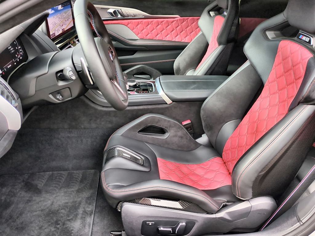 Thumbnail: 2025 BMW M8 - 10