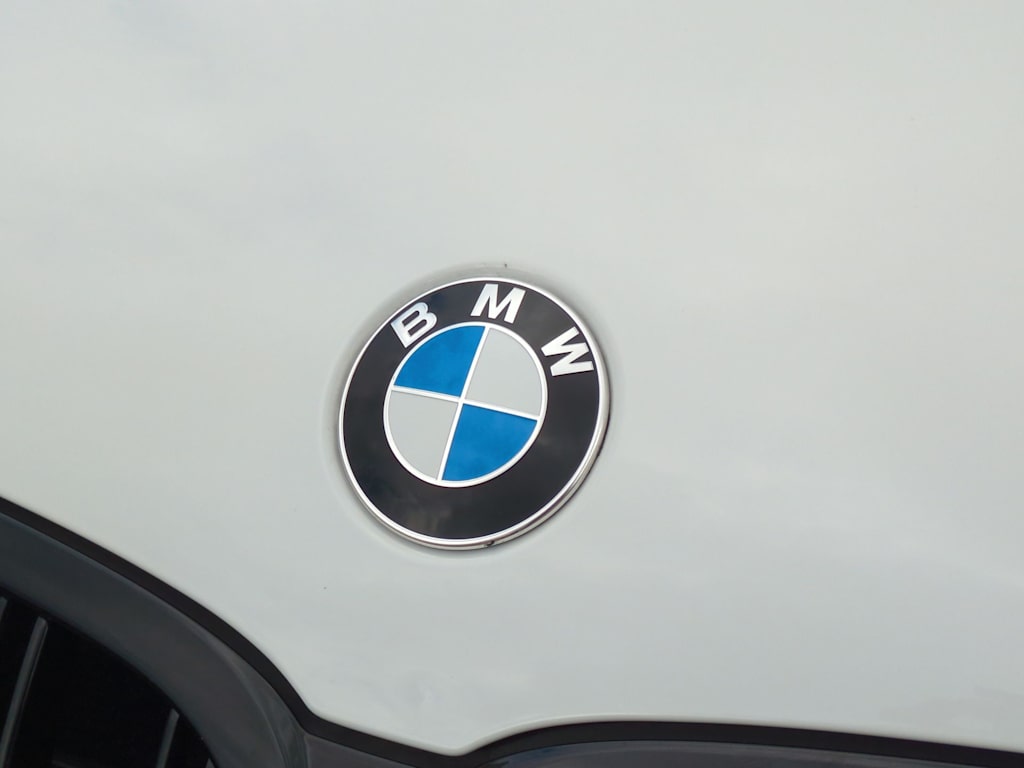 Thumbnail: 2025 BMW M8 - 7