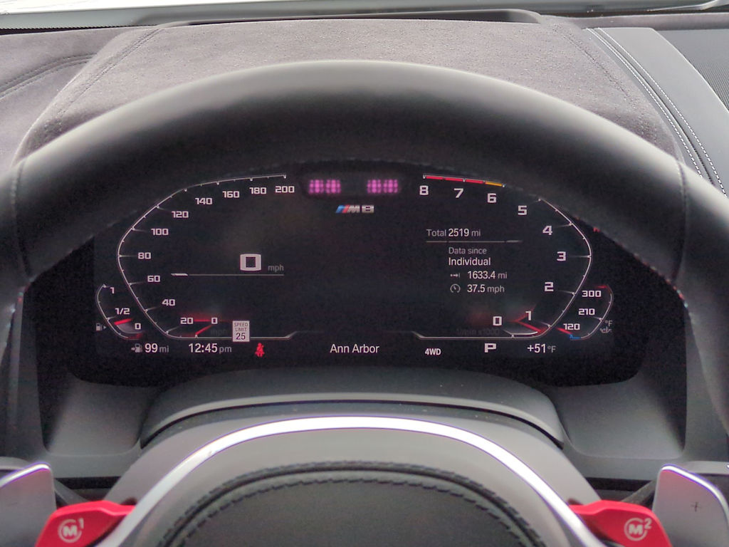 Thumbnail: 2025 BMW M8 - 15