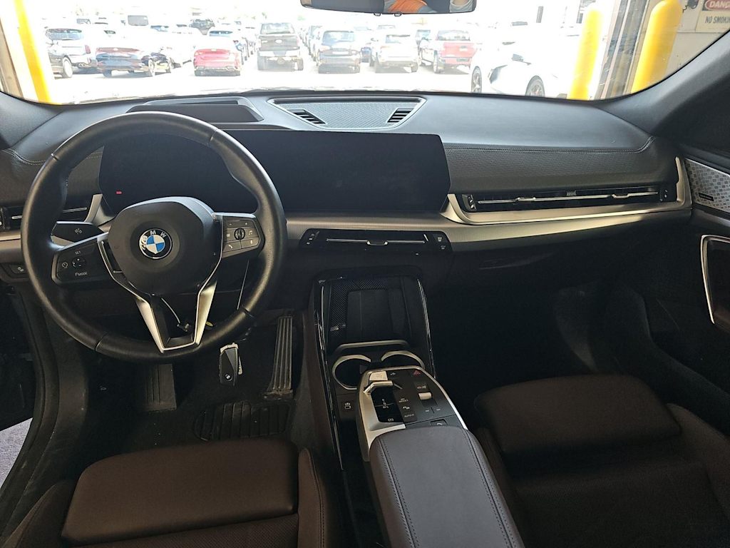 Thumbnail: 2025 BMW X2 - 2