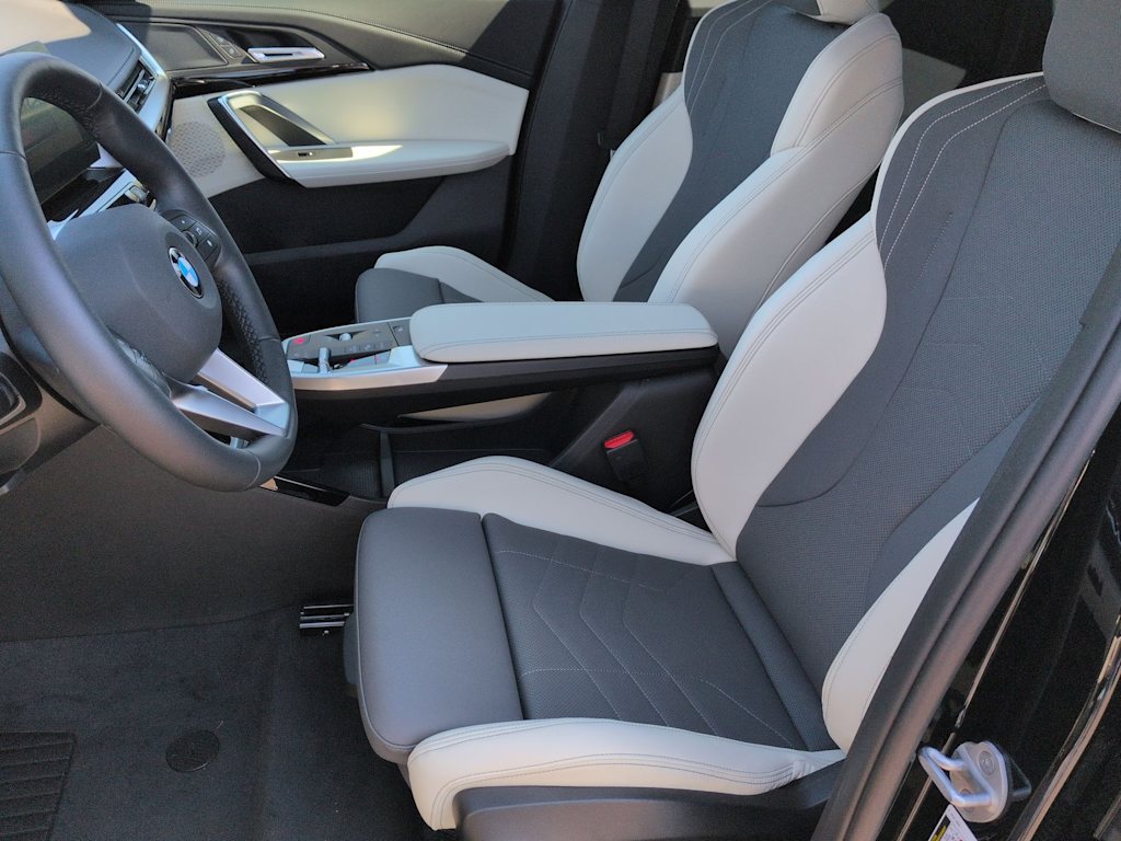 Thumbnail: 2026 BMW X1 - 11