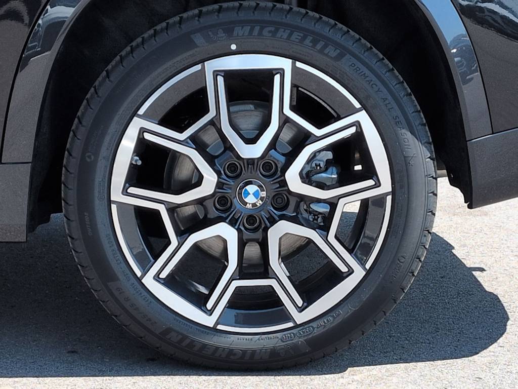 Thumbnail: 2026 BMW X1 - 8