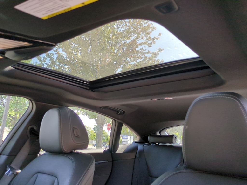 Thumbnail: 2023 BMW i4 - 25