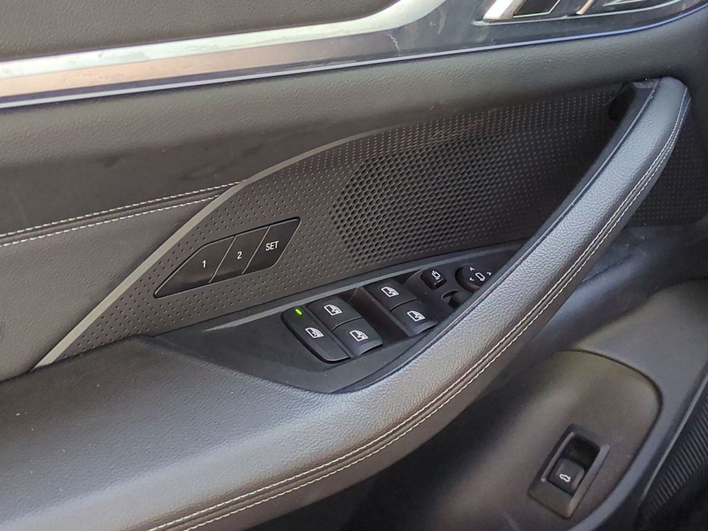 Thumbnail: 2023 BMW i4 - 36