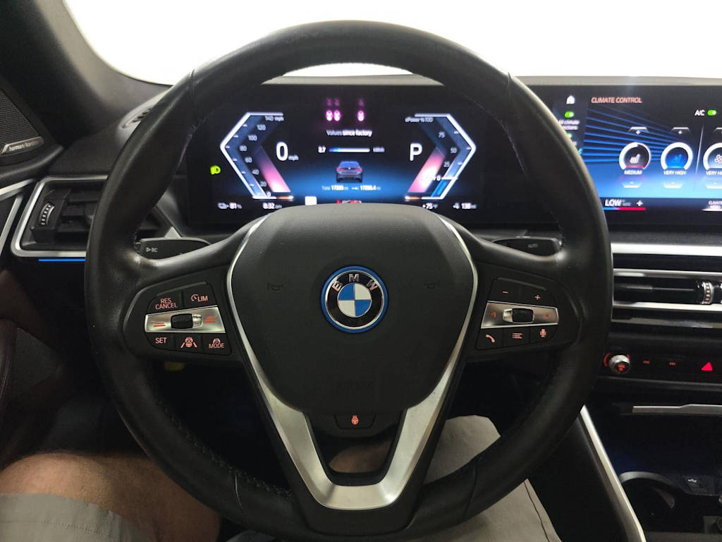 Thumbnail: 2023 BMW i4 - 2