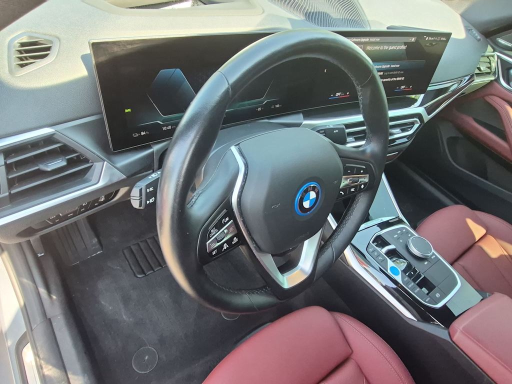 Thumbnail: 2023 BMW i4 - 2