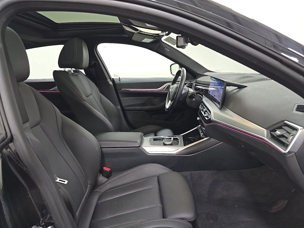 Thumbnail: 2023 BMW i4 - 7