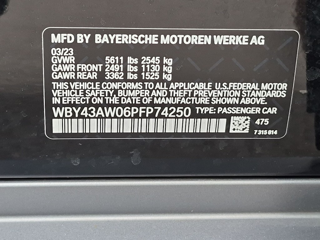 Thumbnail: 2023 BMW i4 - 20