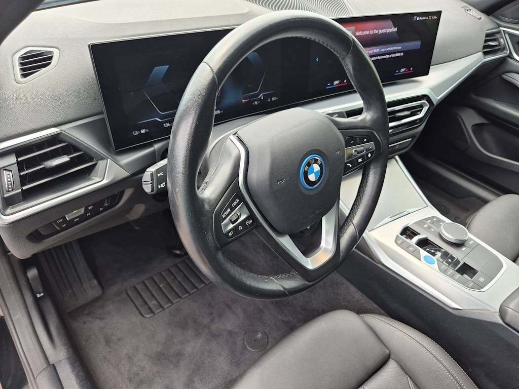 Thumbnail: 2023 BMW i4 - 2